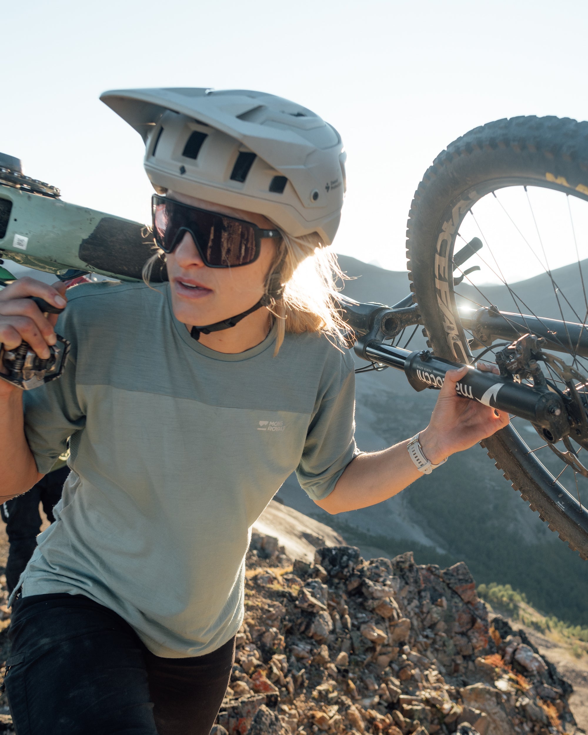 Diversion Merino Bike Jersey Short Sleeve Dew Desert Sage